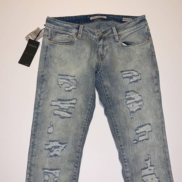 🆕 Mavi “Serena” Distressed Skinny Jeans - Women’s Size 28 x 32 - Picture 2 of 8